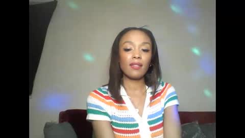 Snapshot of saucy_shanice chatting on 09/27/25, 08:36 Shaniiice online show from 09/27/25, 08:36