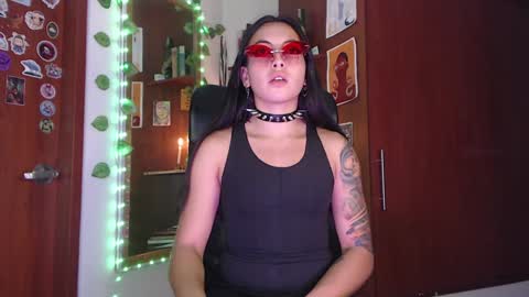 Snapshot of saucy_zaren chatting on 01/26/25, 01:31 Zaren online show from 01/26/25, 01:31