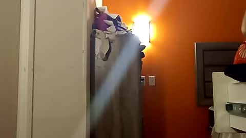 Snapshot of saucybear666 chatting on 03/01/25, 06:13 SnowBunny online show from 03/01/25, 06:13