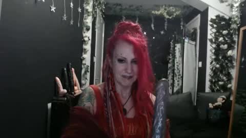 SaucySky online show from 02/09/25, 07:16