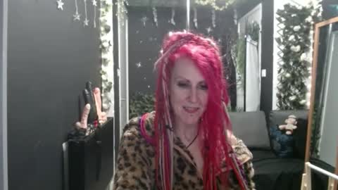 SaucySky online show from 09/11/25, 11:05