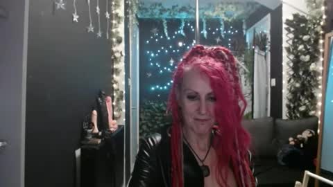 SaucySky online show from 09/30/25, 08:36