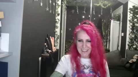 SaucySky online show from 11/04/25, 10:42