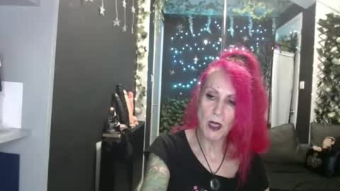 SaucySky online show from 11/05/25, 08:53