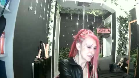 SaucySky online show from 04/24/26, 07:27