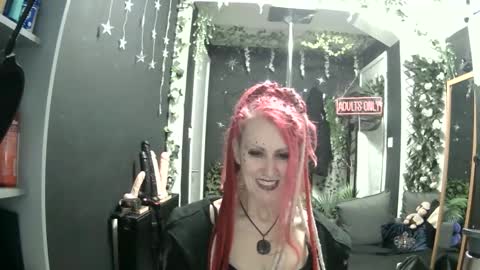 SaucySky online show from 04/28/26, 08:03