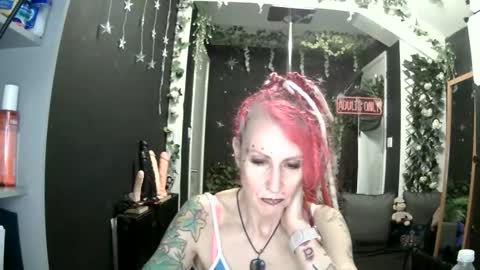 SaucySky online show from 05/04/26, 09:11