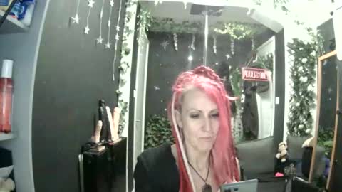 SaucySky online show from 05/07/26, 10:37