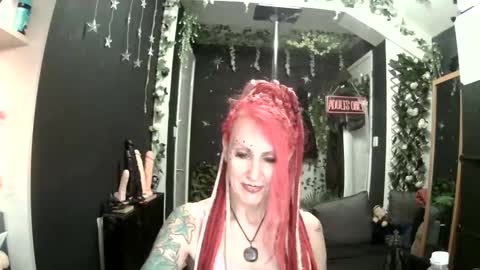 SaucySky online show from 05/09/26, 07:08