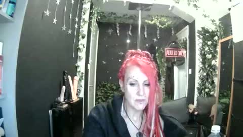 SaucySky online show from 05/10/26, 07:13