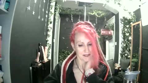 SaucySky online show from 05/12/26, 09:23