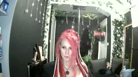 SaucySky online show from 06/04/26, 11:00