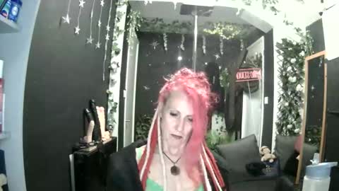 SaucySky online show from 06/09/26, 08:42