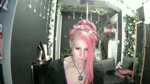 SaucySky online show from 06/14/26, 08:33
