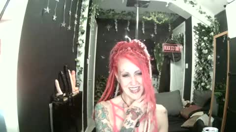 SaucySky online show from 06/19/26, 07:28