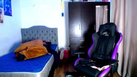 Snapshot of saulomiralles chatting on 01/22/25, 11:56 Saulo online show from 01/22/25, 11:56