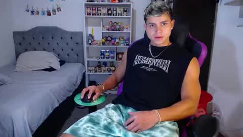 Snapshot of saulomiralles chatting on 10/07/25, 11:02 Saulo online show from 10/07/25, 11:02