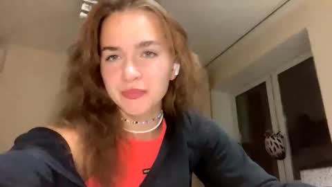 Snapshot of saundrayeeloy chatting on 10/18/25, 03:24 Martha online show from 10/18/25, 03:24