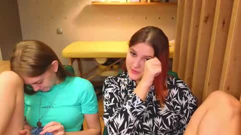 Snapshot of sav_anna chatting on 12/14/24, 01:59 LUNA and ANNA    online show from 12/14/24, 01:59