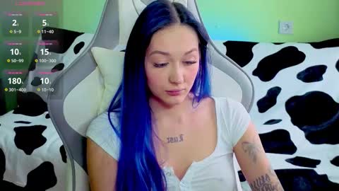 Ariel online show from 10/14/25, 02:56