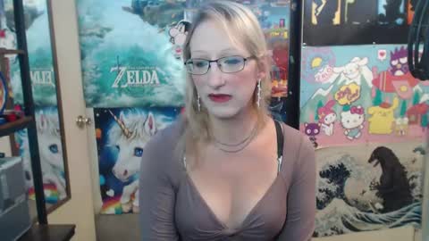 Savanah online show from 09/15/25, 03:23