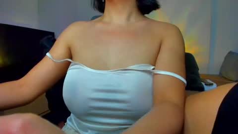 Snapshot of savanna13 chatting on 07/02/26, 10:32 savanna13 online show from 07/02/26, 10:32