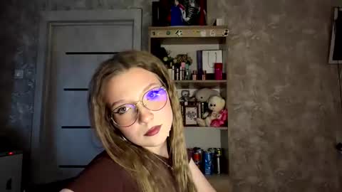 Snapshot of savannahbrettmann chatting on 07/29/26, 01:42 Eva online show from 07/29/26, 01:42