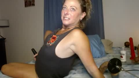 Snapshot of savannahlush chatting on 07/31/26, 02:11 savannahlush online show from 07/31/26, 02:11
