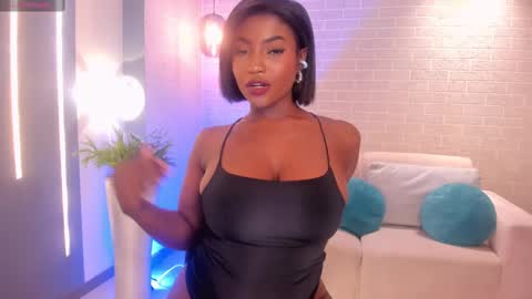 S a v a n n a h  online show from 02/16/25, 04:21