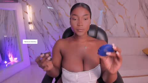S a v a n n a h  online show from 04/30/26, 12:11