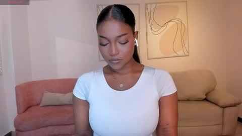 S a v a n n a h  online show from 05/01/26, 07:51