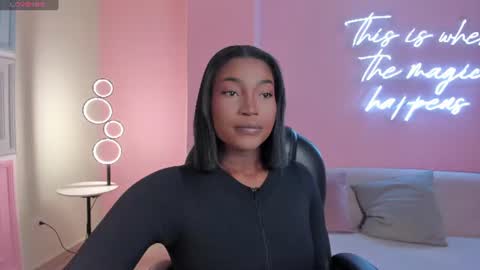 S a v a n n a h  online show from 06/19/26, 11:14