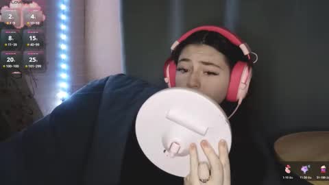 Sophie online show from 10/25/25, 03:18