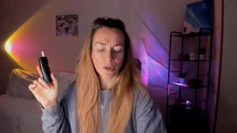 save the qween online show from 10/26/25, 11:05