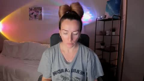 save the qween online show from 11/08/25, 10:48