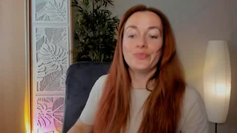 Snapshot of save_the_qween chatting on 03/28/26, 10:37 save the qween online show from 03/28/26, 10:37