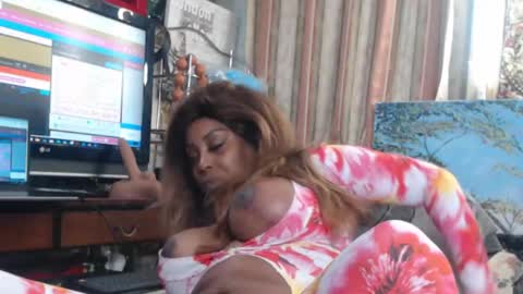 Snapshot of savonsex chatting on 04/12/26, 03:44 savonsex online show from 04/12/26, 03:44