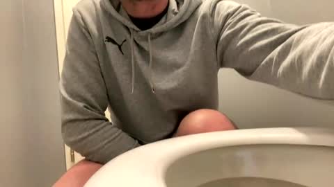 Snapshot of sawa08051989 chatting on 12/16/24, 08:58 chamomile online show from 12/16/24, 08:58