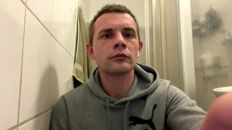 Snapshot of sawa08051989 chatting on 11/16/25, 01:55 chamomile online show from 11/16/25, 01:55