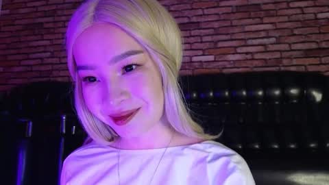 Saya online show from 10/03/25, 04:20