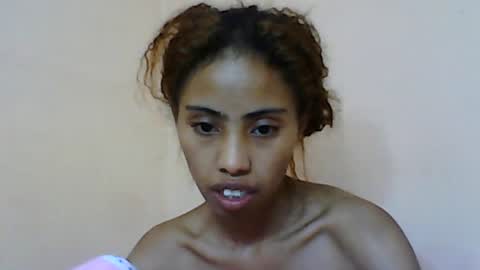 sayaah01 online show from 06/15/26, 07:38