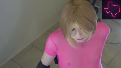 Snapshot of sayhicaitcd chatting on 03/05/25, 06:12 Cait or Caitlin online show from 03/05/25, 06:12