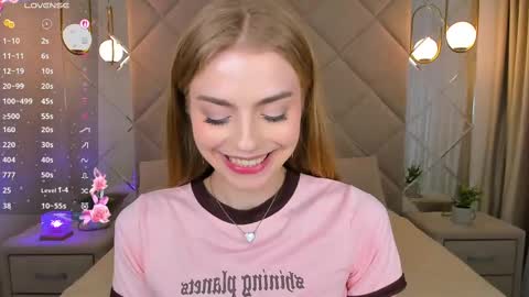 Snapshot of sayl0r_moon chatting on 03/12/25, 12:31 Kira GMT 7 Mon Thu-Sun 0800am-0200pm online show from 03/12/25, 12:31