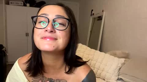 Snapshot of saylamoon chatting on 01/30/25, 12:16 saylamoon online show from 01/30/25, 12:16