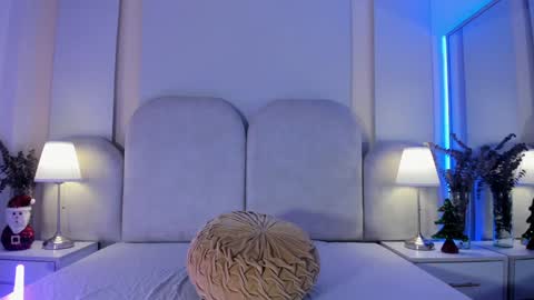 Snapshot of saylilith chatting on 12/26/24, 12:27 Say Lilith Monday to Saturday 700am to 140pm Colombian time online show from 12/26/24, 12:27