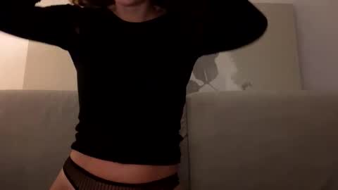 Snapshot of saymym chatting on 09/21/25, 08:10 saymym online show from 09/21/25, 08:10