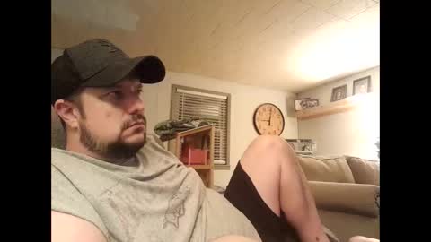Snapshot of sb198 chatting on 01/18/25, 02:58 sb198 online show from 01/18/25, 02:58