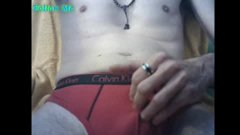 Snapshot of sbiru23 chatting on 05/06/26, 05:29 Ben online show from 05/06/26, 05:29