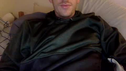 Snapshot of sbshowoff chatting on 04/09/26, 04:01 Stripper in Training online show from 04/09/26, 04:01
