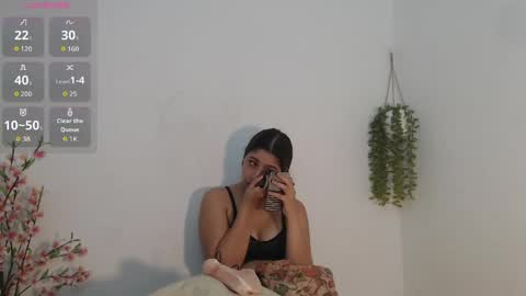 scarlet_100 online show from 05/03/26, 02:39